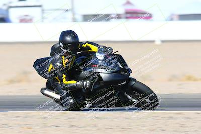 media/Jan-08-2022-SoCal Trackdays (Sat) [[1ec2777125]]/Turn 15 Inside (950am)/